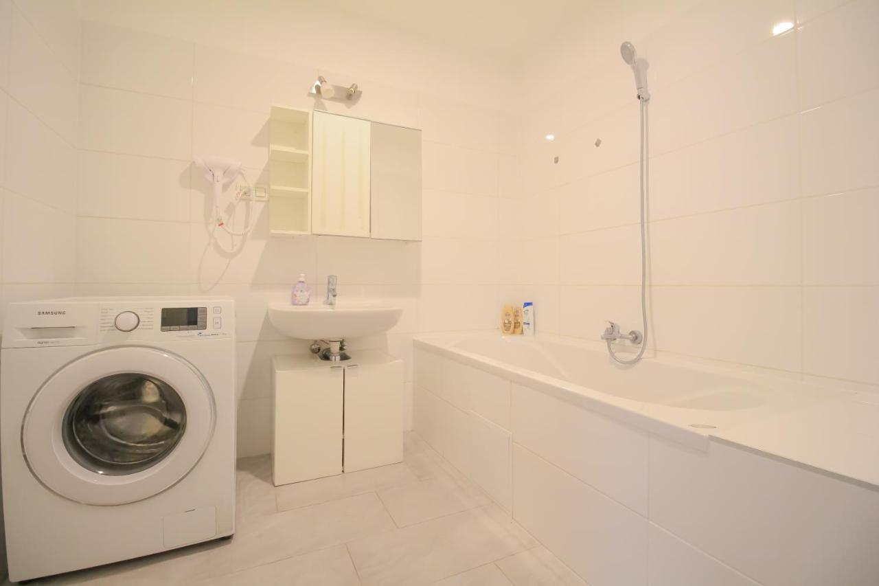 Private Triple Bedroom In Shared Apartment Dw171-4 Viyana Dış mekan fotoğraf